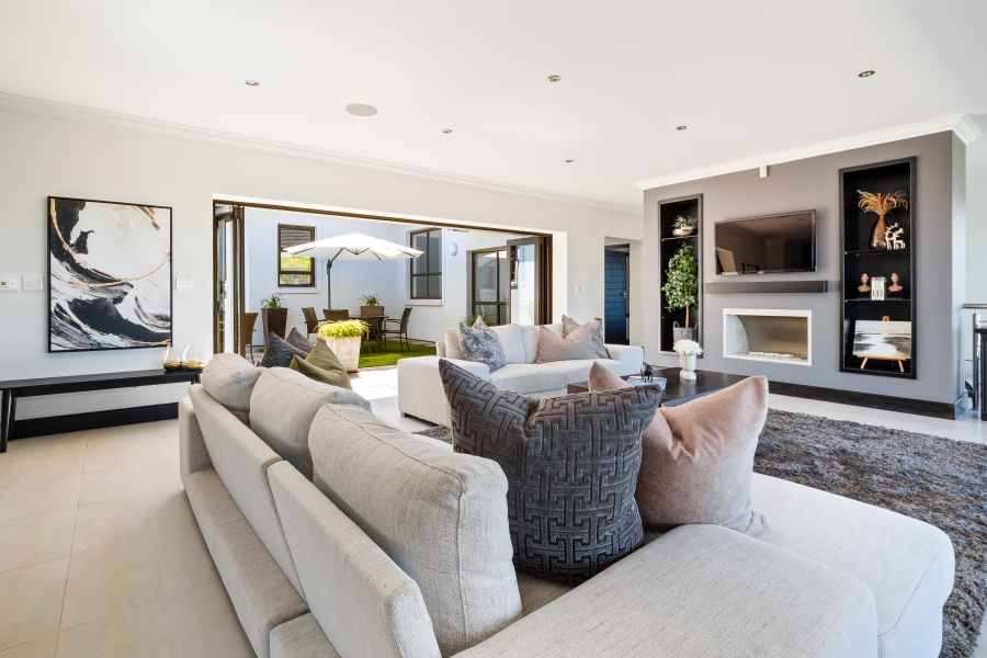 5 Bedroom Property for Sale in Pezula Golf Estate Western Cape
